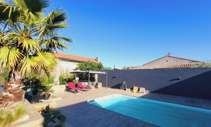 Les Pennes-Mirabeau Apartment | Studio Privé Maison Piscine