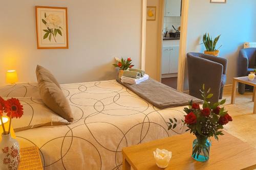 Cros-de-Cagnes Apartment | Studio proche de la mer avec parking Cagnes-sur-Mer