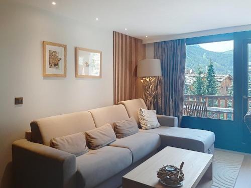 Val-d'Isere Apartment | Studio refait centre-ville Val-d'Isère, balcon - FR-1-518-167