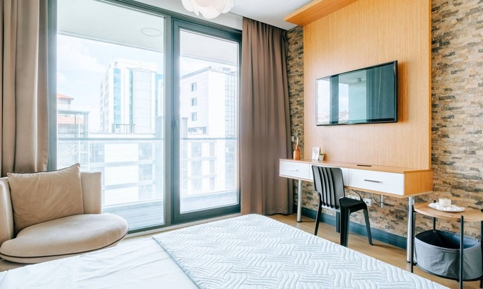 Merter Apartment | Studio Residence w Balcony Near Metro and Malls