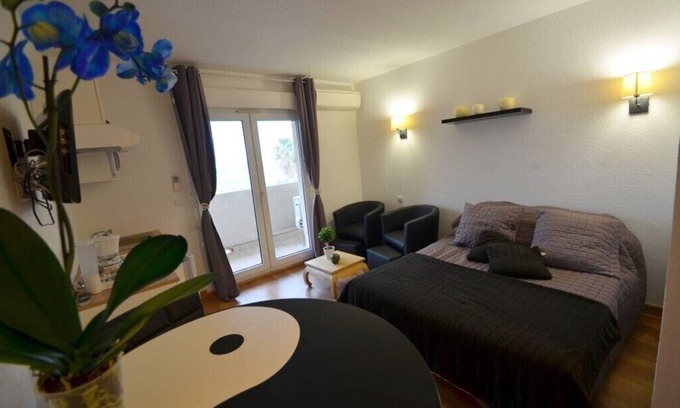 Saint-Florent Apartment | Studio sea view with swimming pool and kitchenette