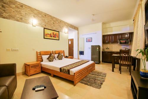 Gurugram Hotel | Studio Serviced Apartments near Fortis Hospital
