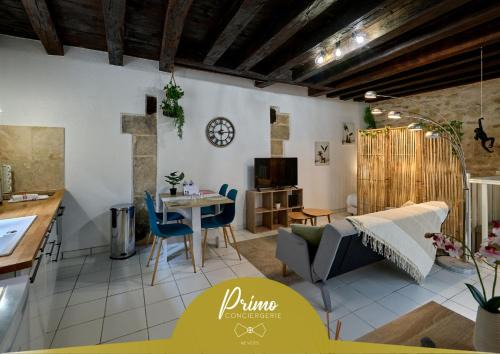 Nevers Apartment | Studio Solana Hyper center by Primo conciergerie