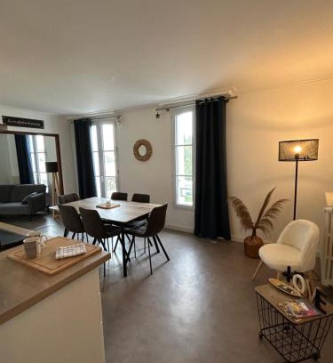 Doue-la-Fontaine Apartment | Studio + très agréable en centre ville