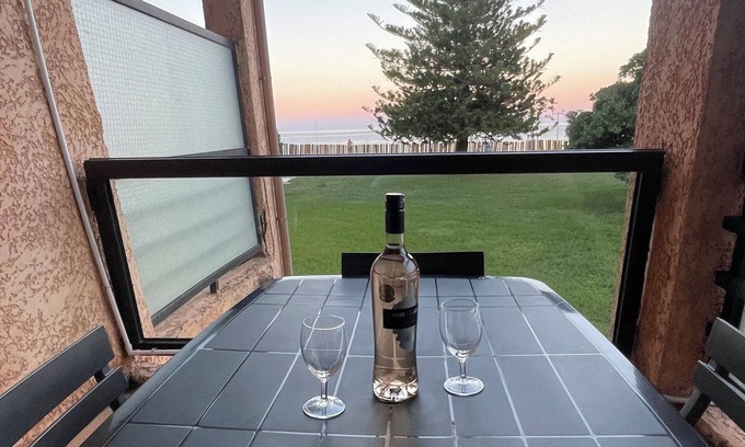 Santa-Lucia-di-Moriani Apartment | Studio vue mer Directe