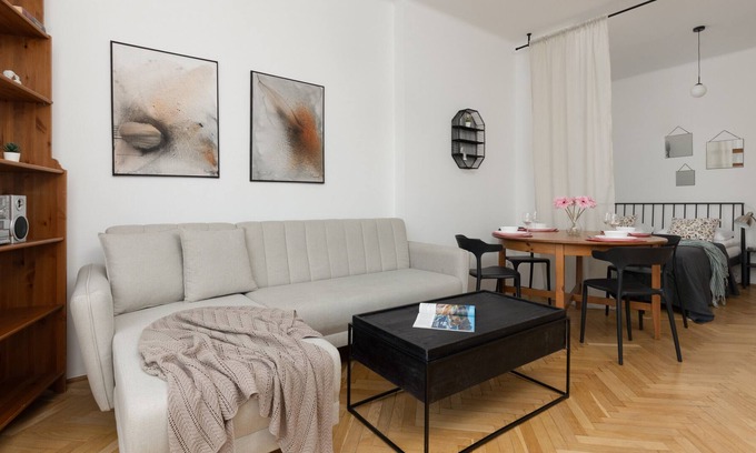 Bielany Apartment | Studio with bath - 52 Al. Zjednoczenia