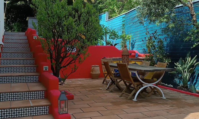 Iraty Apartment | Studio with terrace and garden