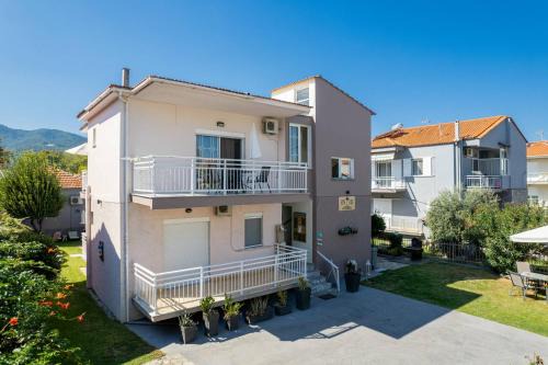 Thasos Town House | Studios Finikes