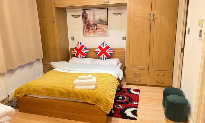 St. Johns Wood Apartment | Stunning 1-Bed Apartment in London
