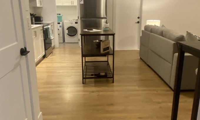Guildford Apartment | Stunning 2 bedroom both are primaries! Hollywood North Fort Langley Port Kells