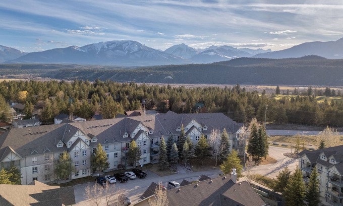 East Kootenay Condo | Stunning 2BR Condo, Radium Hot Springs, BC