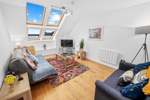 Oban Apartment | Stunning 2BR Loft Apt in Oban - Sea Views