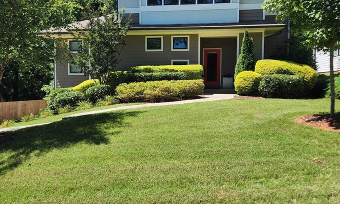 East Side House | STUNNING 3 Bed + 3.5 Bath Home/Available for East Lake Golf Club PGA Tour ONLY