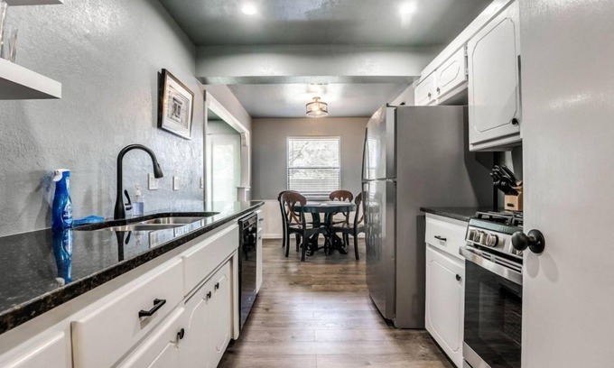 South Oklahoma City House | Stunning 3-Bedroom Veteran-Owned Home in Quiet OKC