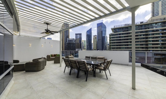 Dubai Marina Villa | Stunning 3-Floor Villa w/Kids Room & Rooftop Terrace over Dubai Marina