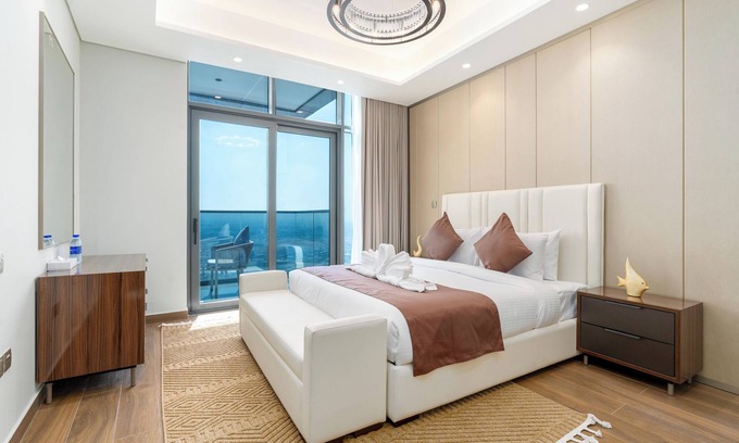 Business Bay Apartment | Stunning 3B City View l King size Bed