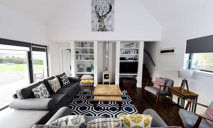 Aberlour House | Stunning 4 bedroom countryside retreat