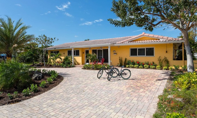 Cypress Lakes House | Stunning 5Bedroom Home on Huge Lot with Heated Pool Near Beach