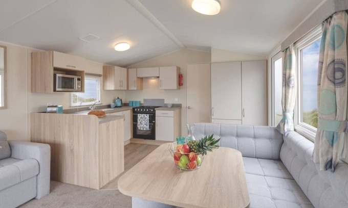 Skegness Ski Chalet | Stunning 6 Birth Caravan in Skegness, Herons Mead