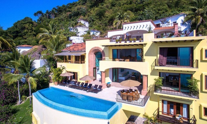 Conchas Chinas Villa | Stunning and elegant Villa with great panoramic views , full staff ,private pool