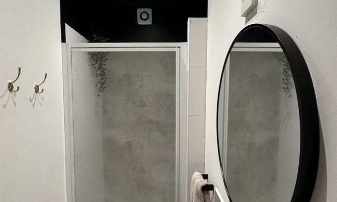 Selhurst Apartment | Stunning and luxury ground floor apartment