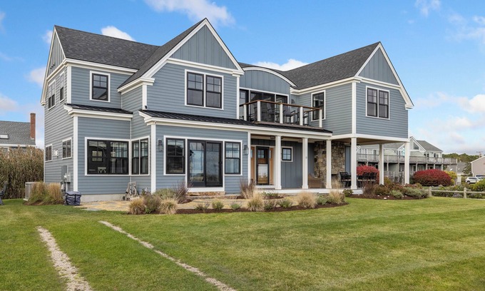 Kennebunk House | Stunning and Spacious Seaside Retreat at Gooch's Beach