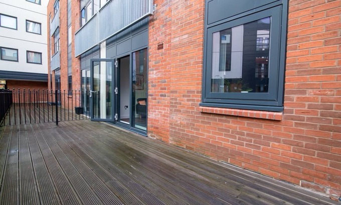 The Westside Apartment | Stunning Apartment In The Heart Of Birmingham