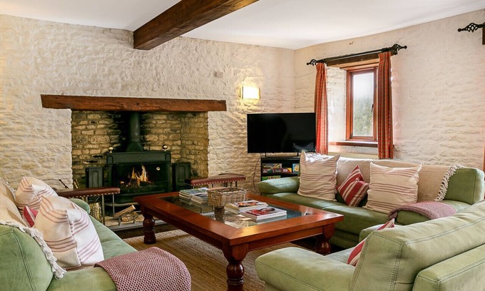Chipping Norton House | Stunning Barn Conversion - Peaceful Retreat