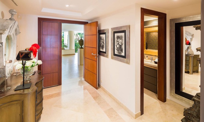 Golden Mile Apartment | Stunning beachfront duplex - Oasis de Banùs