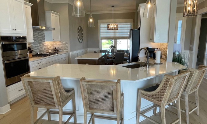 Sumter County House | Stunning Golf Course Home w/Pool, Spa, & Summer Kitchen in Moultrie Creek