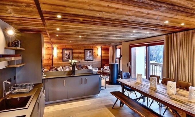 Peisey-Nancroix Ski Chalet | Stunning high end 11 person chalet with garage in the village of Peisey.