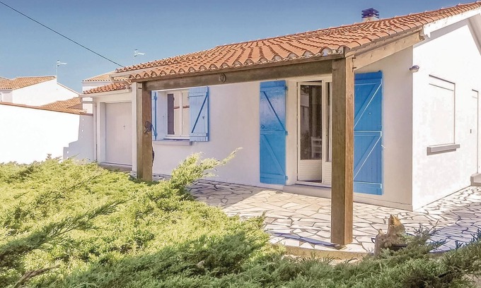 La Tranche-sur-Mer House | Stunning home in La Tranche-sur-Mer