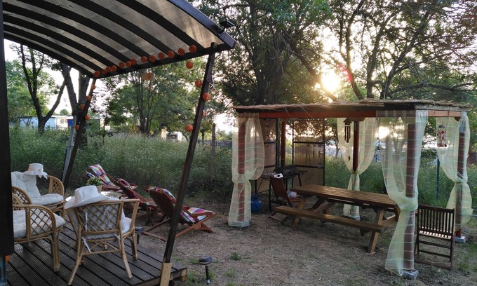Burgas Ski Chalet | Stunning Home 6 minutes from the beach-Free wifi and barbecue