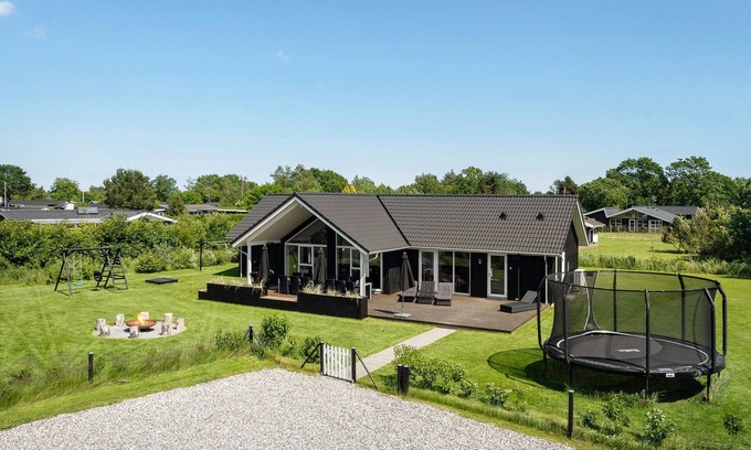 Oster Hurup House | Stunning home in Hadsund with sauna