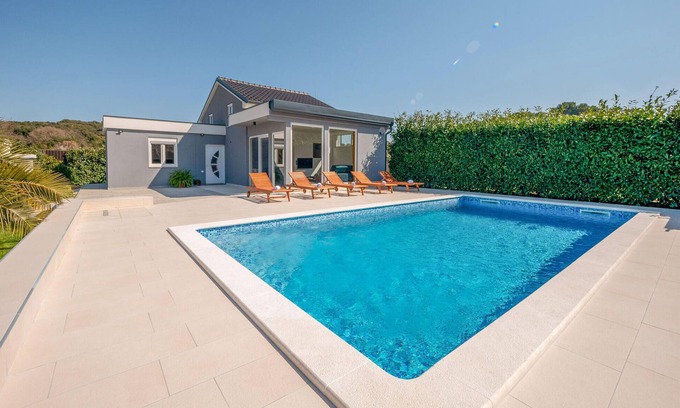 Vinkuran House | Stunning home in Pula