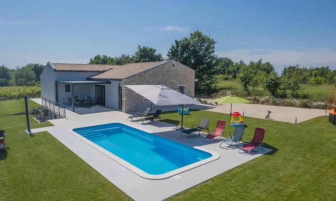 Skropeti House | Stunning home in Skropeti