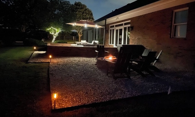 Georgetown House | Stunning Home on 125 acre farm near Horse Park, Keeneland and KY Bourbon Trail.