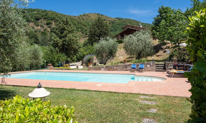 Castiglion Fiorentino House | Stunning private villa for 6 guests with WIFI, private pool, TV, terrace and pets allowed