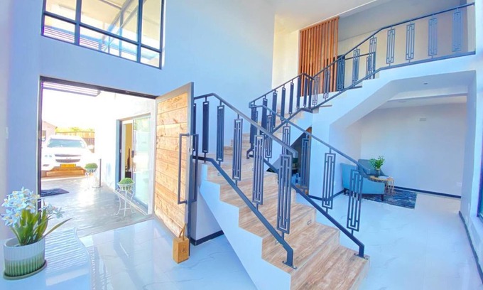 Bulawayo Apartment | Stunning Lotshe Suite - 2207