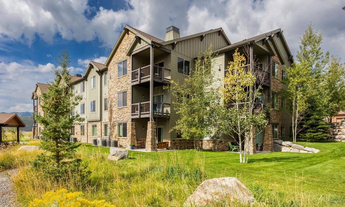 Park City Condo | Stunning Luxury Single Level Condo! Brand New! Best Location in Black Rock!