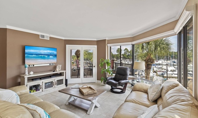 Shelter Cove Condo | Stunning Marina & Water Views - Near Beach