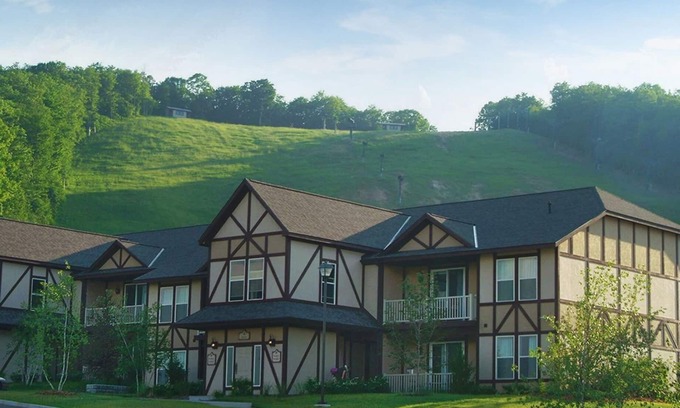Boyne Falls Resort | Stunning Mountain Run At Boyne Resort in Boyne Falls, MI!