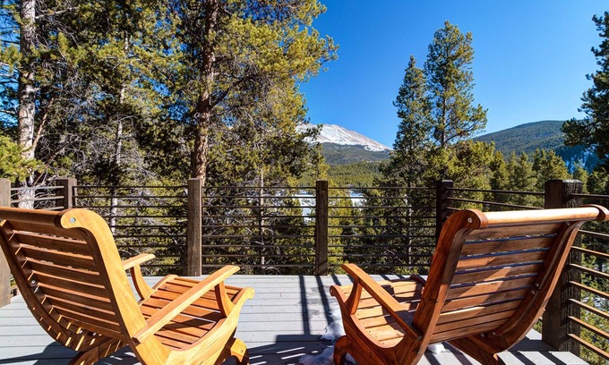 Blue River House | Stunning newly remodeled private home only 1 mile from downtown Breckenridge! Th