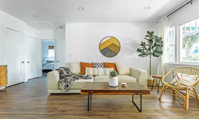 East Pasadena House | Stunning Newly Remodeled Home with Gorgeous Sunroom