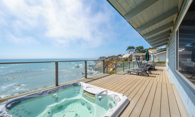 San Simeon House | Stunning, Ocean-Front Home in Seaclift Estates in Cambria! Perfection!