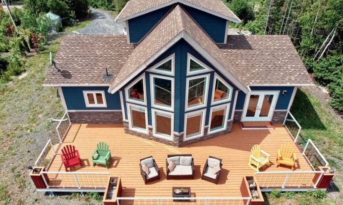 Summerford Cottage | Stunning Ocean View Home