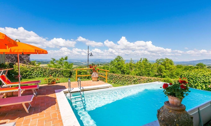 Castel San Gimignano House | Stunning private villa with private pool, A/C, WIFI, TV, patio, pets allowed and panoramic view