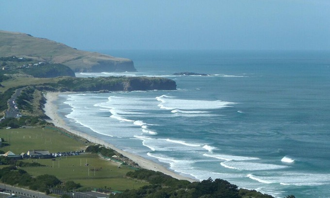 St. Clair House | Stunning Panoramic Views Surf to City - St Clair