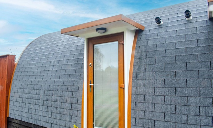 Trowse Newton Cabin | Stunning Pod 6 with Countryside view