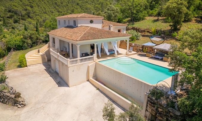 Sollies-Toucas Villa | Stunning pool villa with stunning views